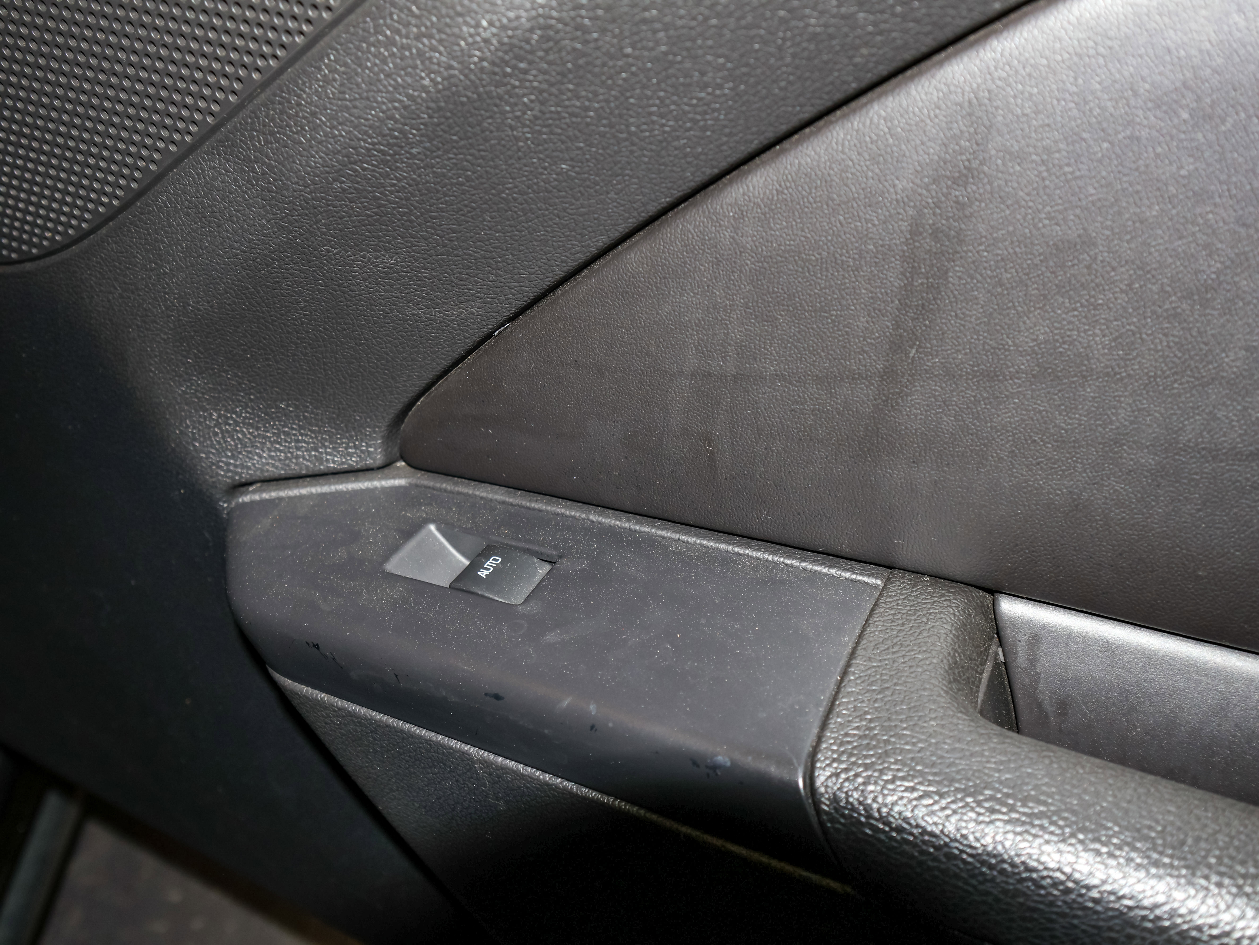 Used 2014 Ford Mustang GT w/ Equipment Group 301A image 40