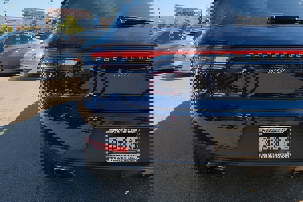 Used 2021 Porsche Macan image 39