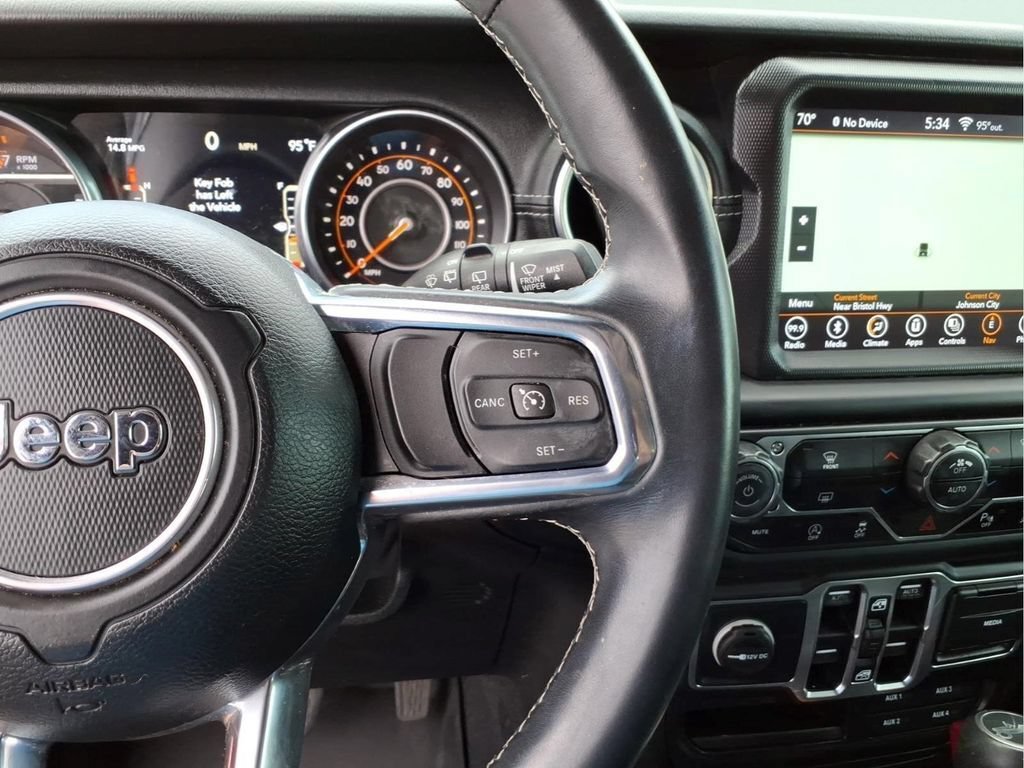 Used 2018 Jeep Wrangler Unlimited Sahara w/ Quick Order Package 24M Moab AWD/4WD image 24