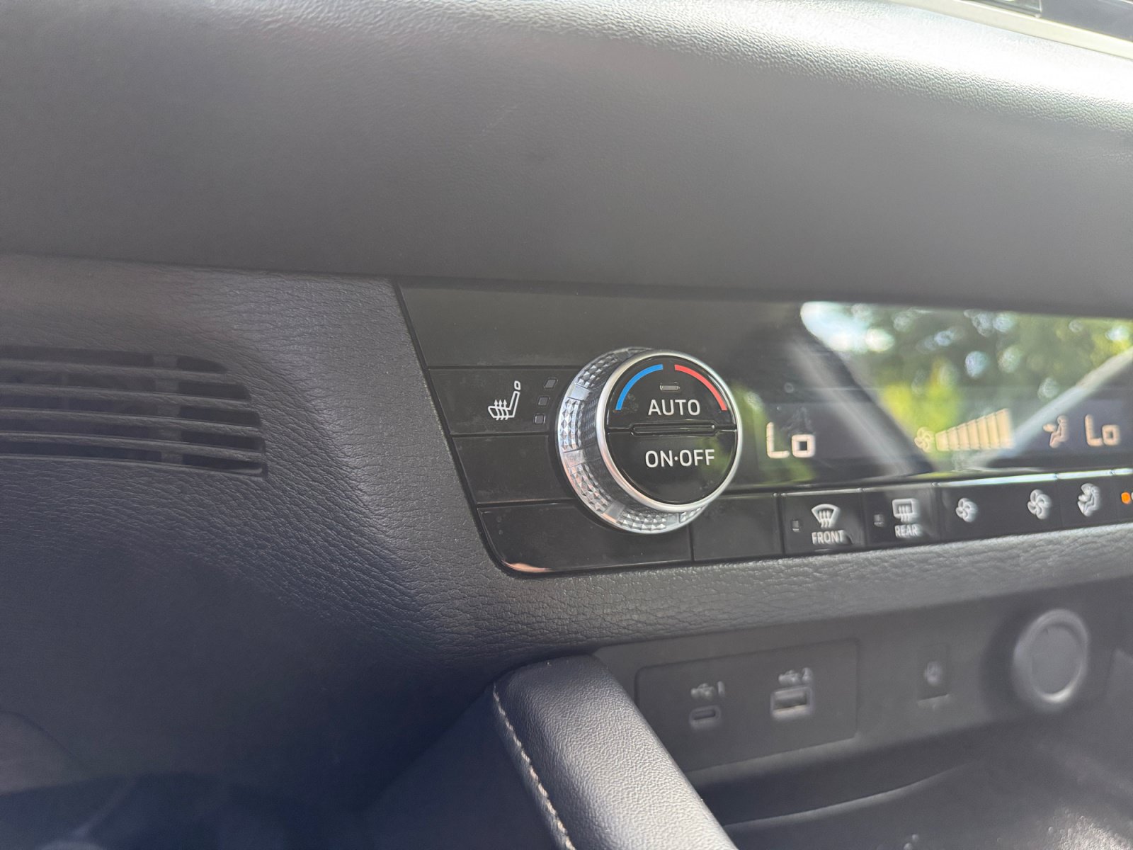 Used 2022 Mitsubishi Outlander SE FWD image 19