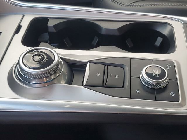 Certified 2024 Ford Explorer XLT w/ Equipment Group 202A AWD/4WD image 24