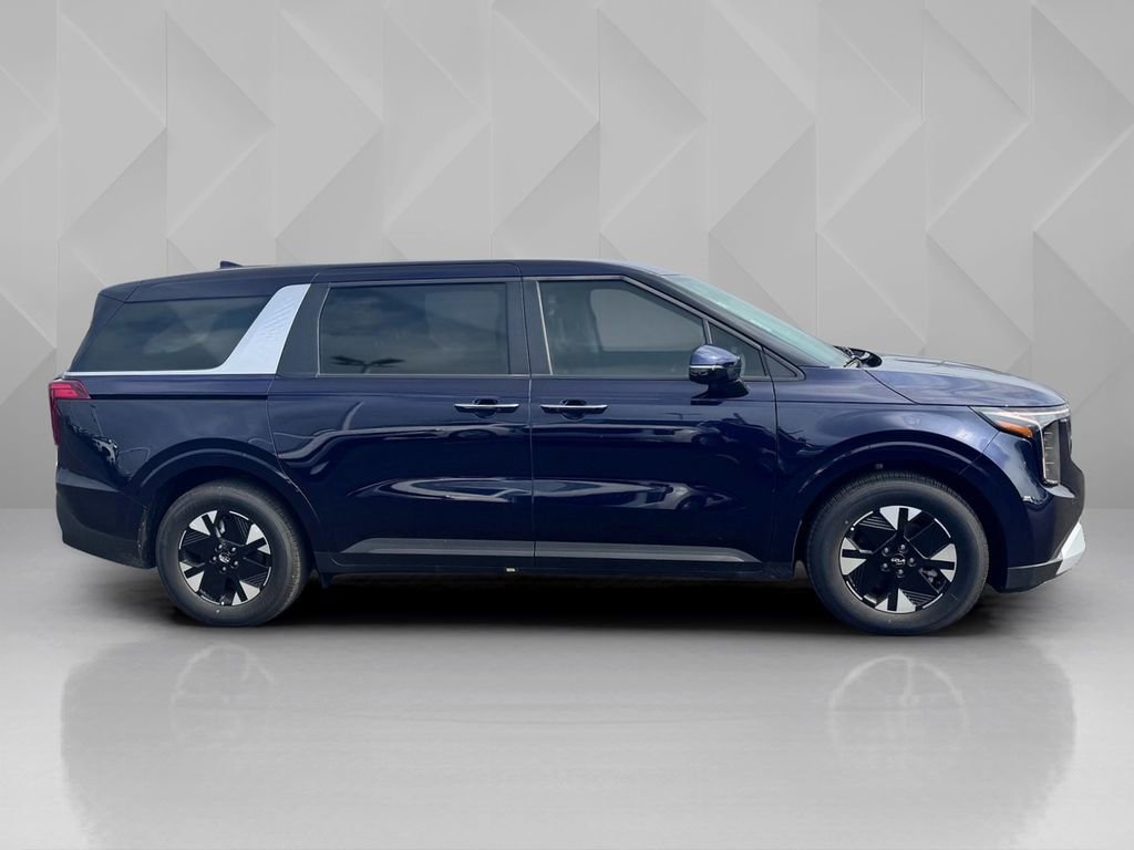 New 2026 Kia Carnival LXS image 4