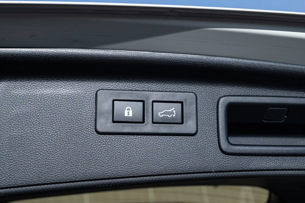 Used 2024 Subaru Forester Limited AWD/4WD image 40