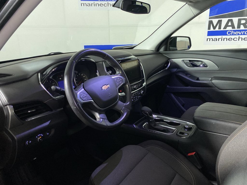 Used 2021 Chevrolet Traverse LT FWD image 15