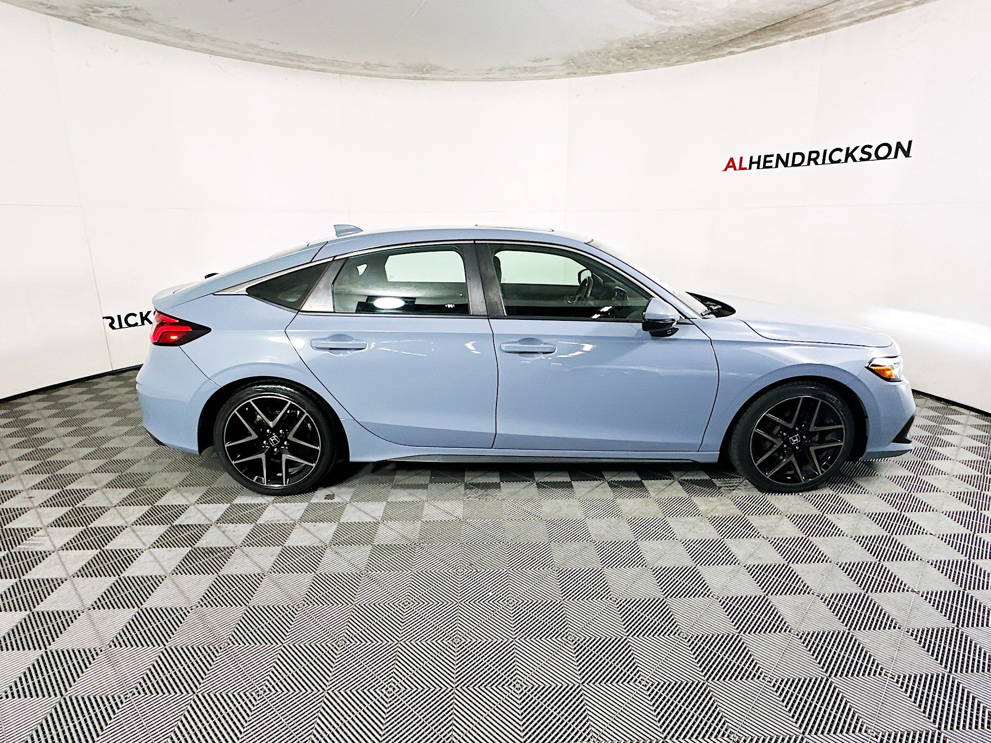 Used 2022 Honda Civic Sport Touring image 2