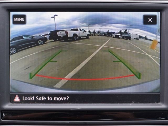 Used 2017 Volkswagen Golf Wolfsburg Edition image 24