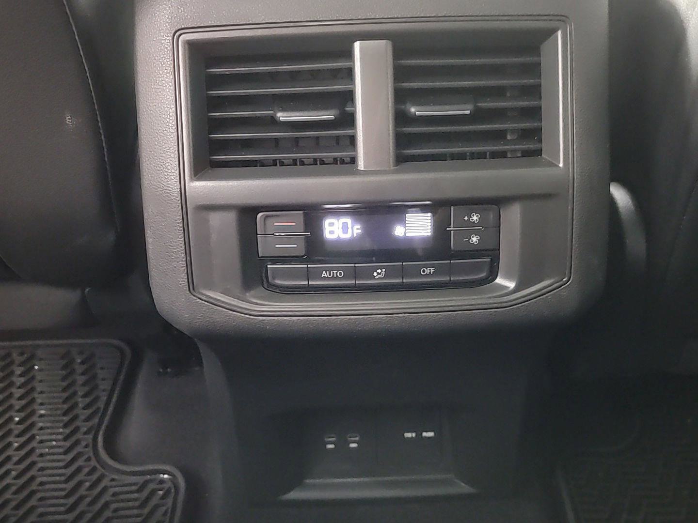 Used 2022 Volkswagen Atlas SE w/ Panoramic Sunroof Package image 23