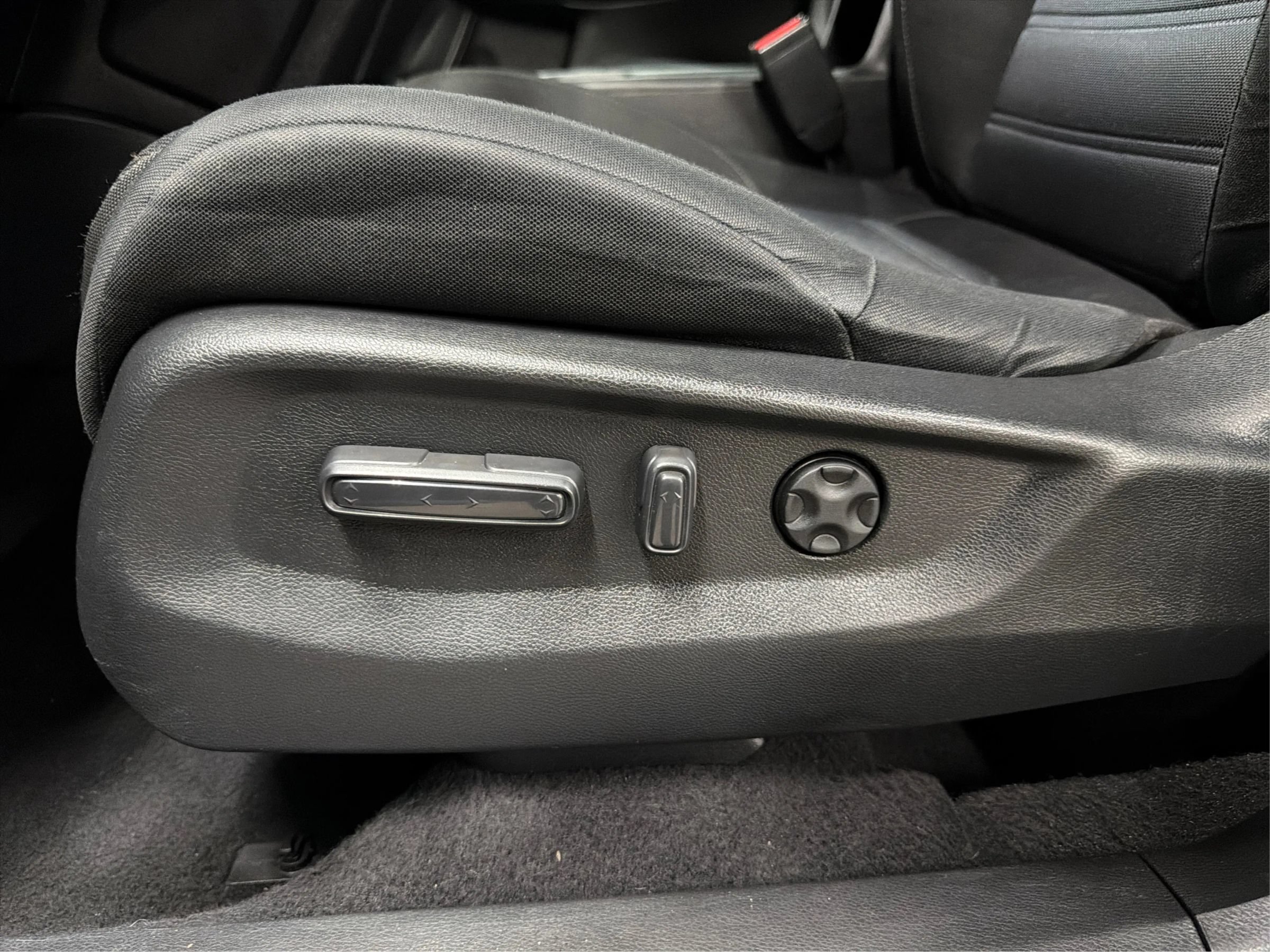Used 2018 Honda CR-V EX image 33