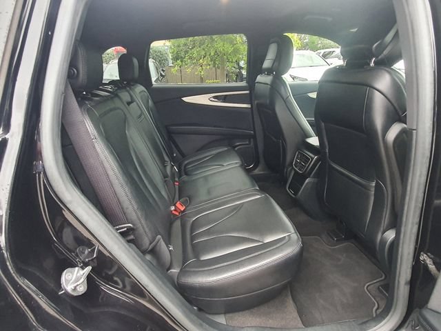 Used 2020 Lincoln Nautilus FWD image 32