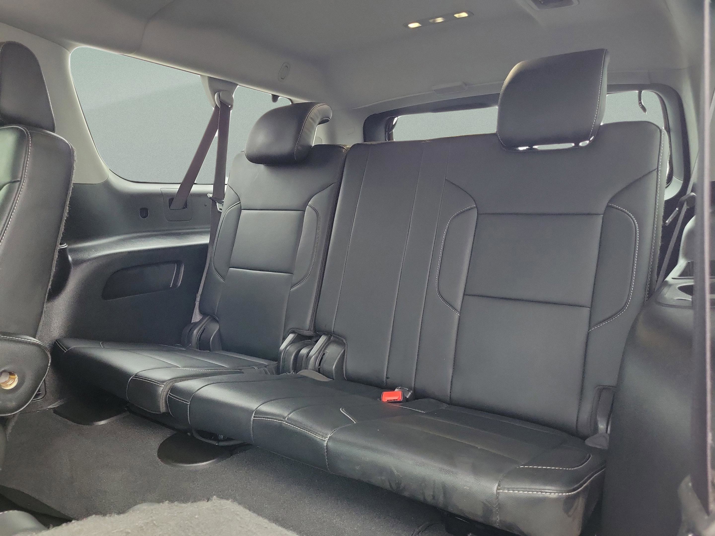 Used 2019 Chevrolet Suburban LT image 16