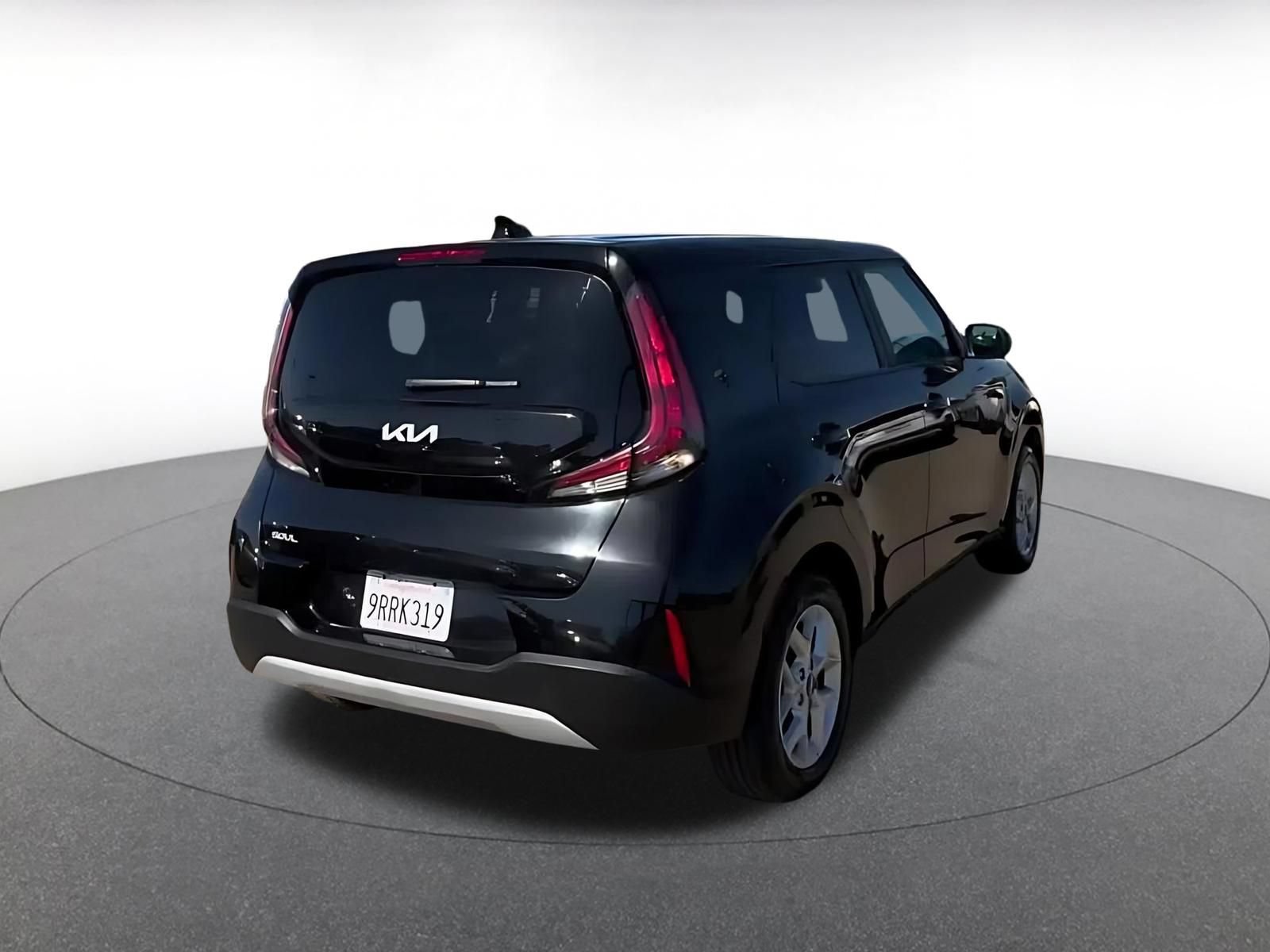 Used 2025 Kia Soul LX w/ LX Technology Package FWD image 15