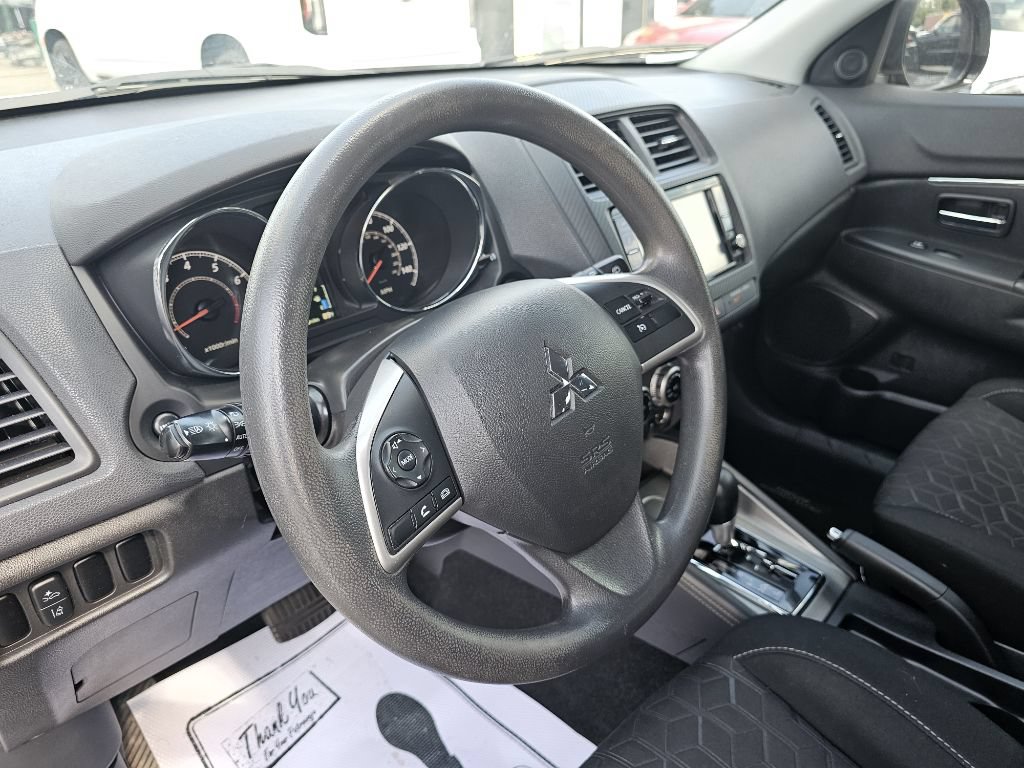 Used 2021 Mitsubishi Outlander Sport Black Edition FWD image 19