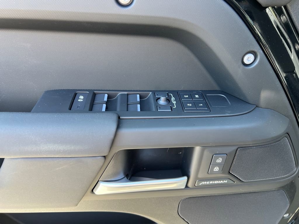 New 2025 Land Rover Defender 110 S image 14