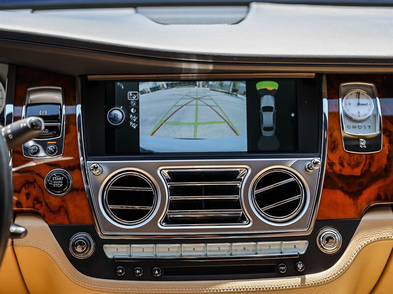 Used 2012 Rolls-Royce Ghost Extended Wheelbase RWD image 32
