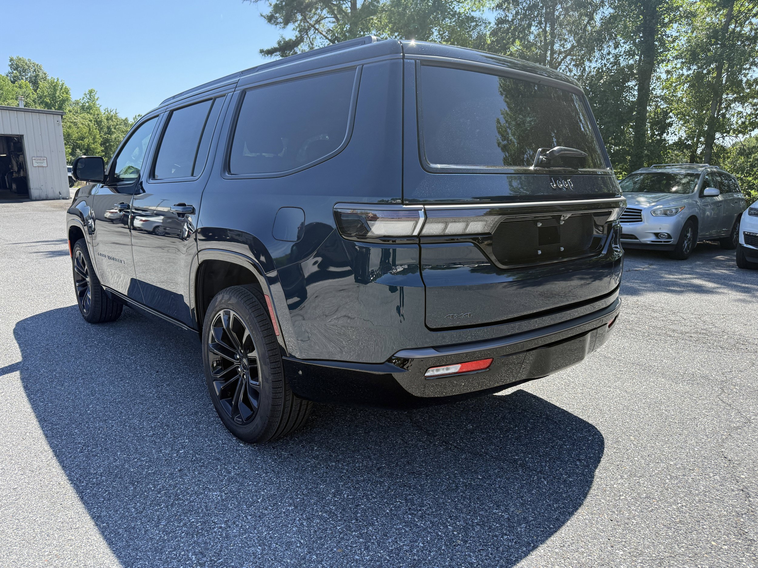 New 2026 Jeep Grand Wagoneer Summit AWD/4WD image 5