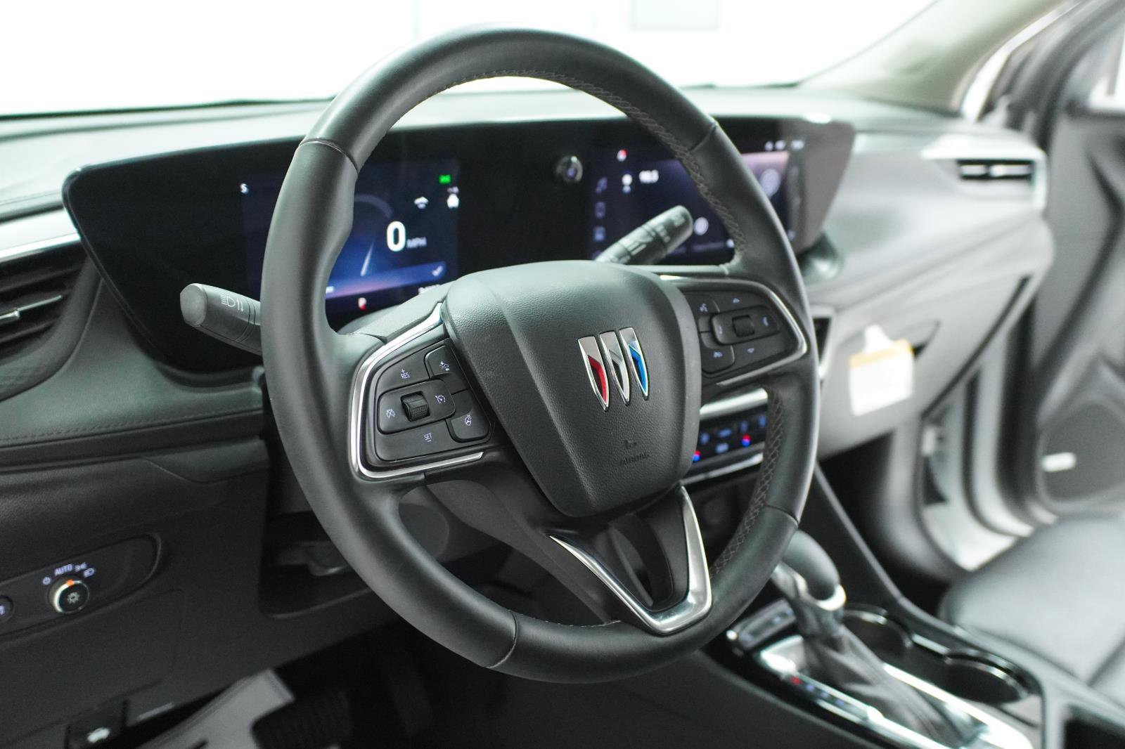 Used 2025 Buick Encore GX Avenir w/ Avenir Technology Package FWD image 20