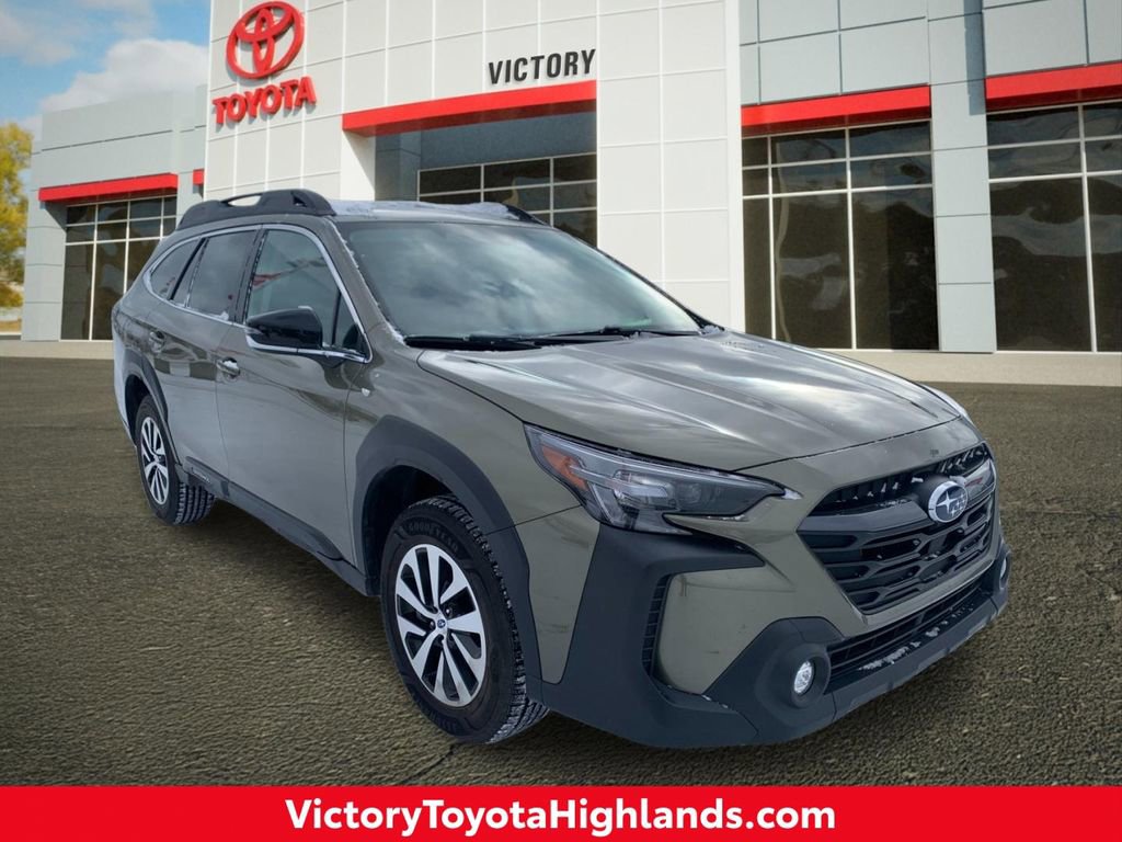 Used 2025 Subaru Outback Premium w/ Popular Package #1