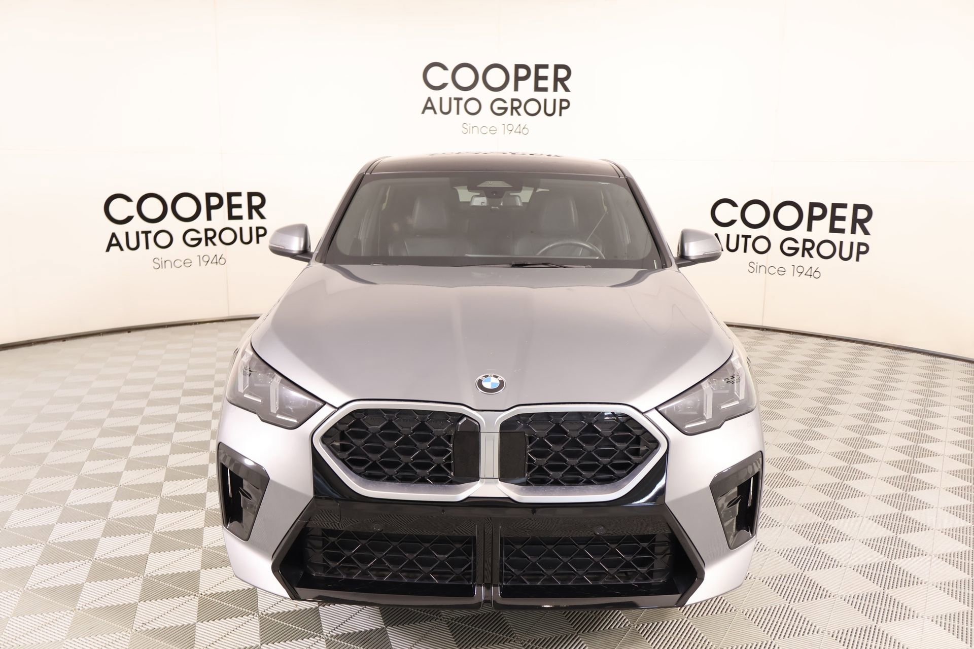 Used 2025 BMW X2 xDrive28i AWD/4WD image 10