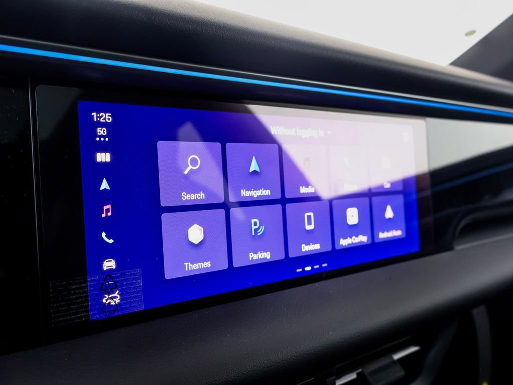 New 2026 Porsche Macan 4 Electric AWD/4WD image 19