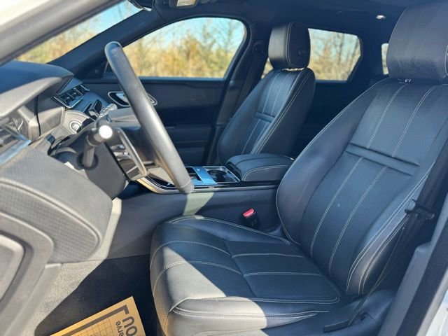 Used 2022 Land Rover Range Rover Velar R-Dynamic S image 11