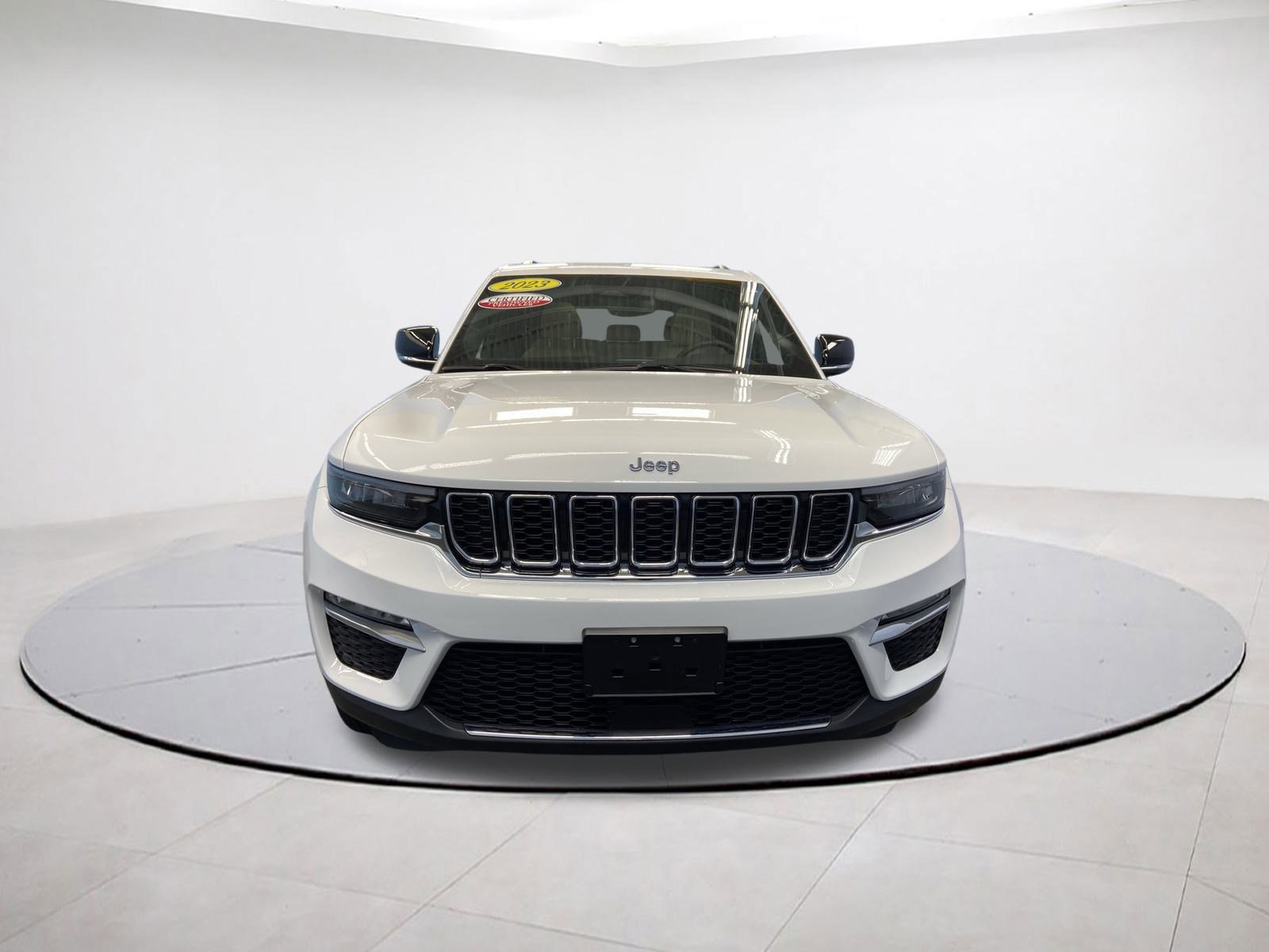 Used 2023 Jeep Grand Cherokee 4WD 4xe image 2