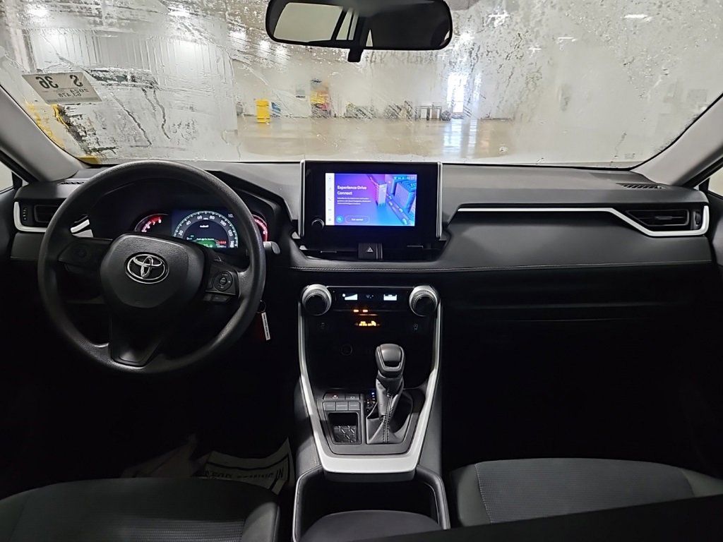 Used 2024 Toyota RAV4 LE image 5