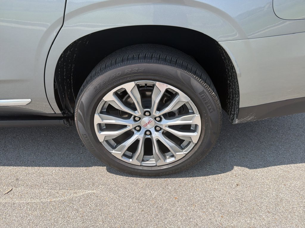 Used 2023 GMC Yukon Denali RWD image 23