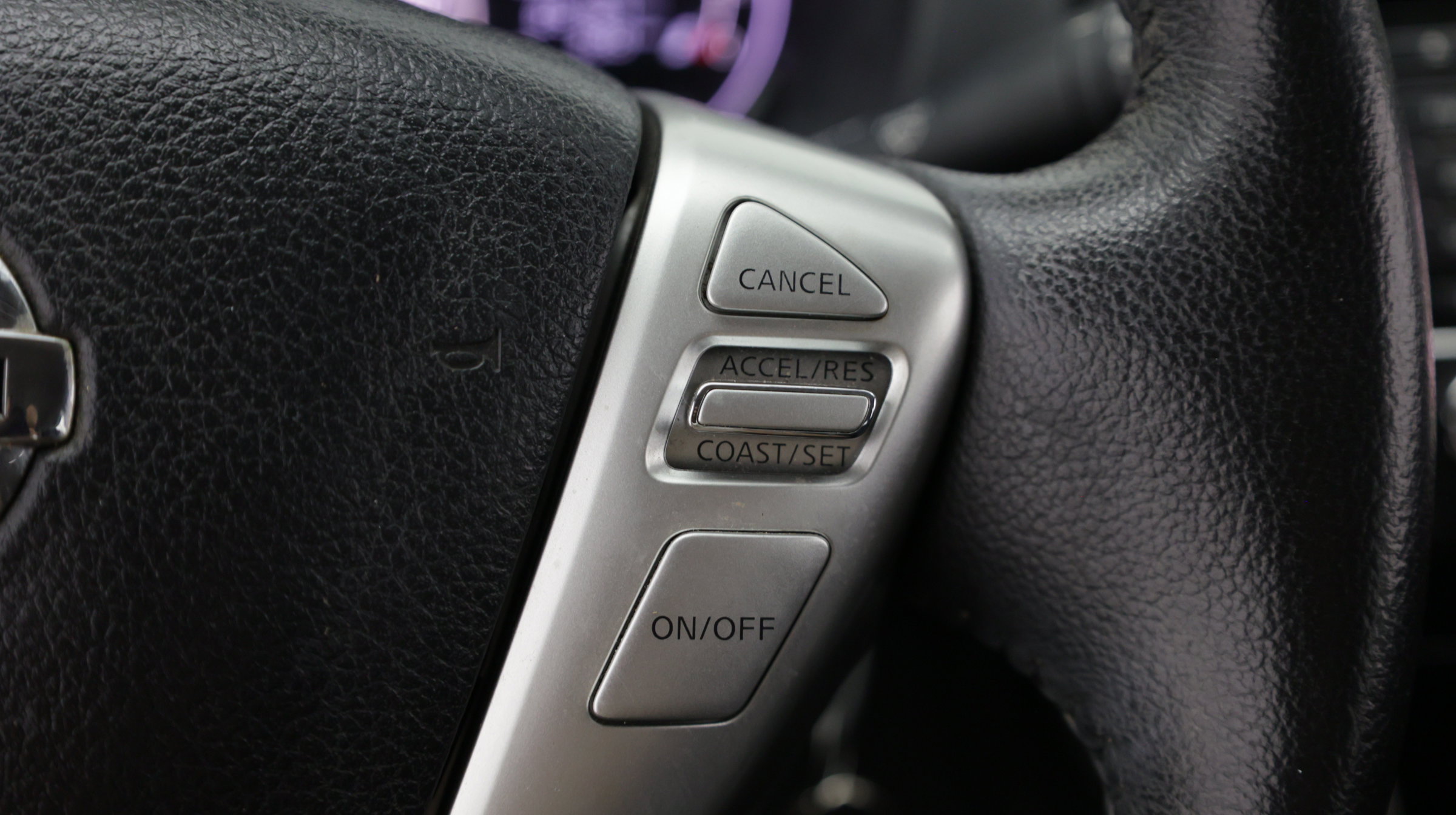 Used 2018 Nissan Versa Note SV FWD image 23