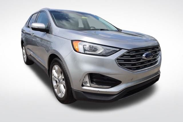 Used 2020 Ford Edge Titanium image 3