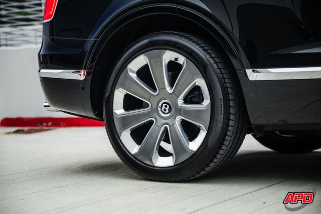 Used 2018 Bentley Bentayga AWD/4WD image 62