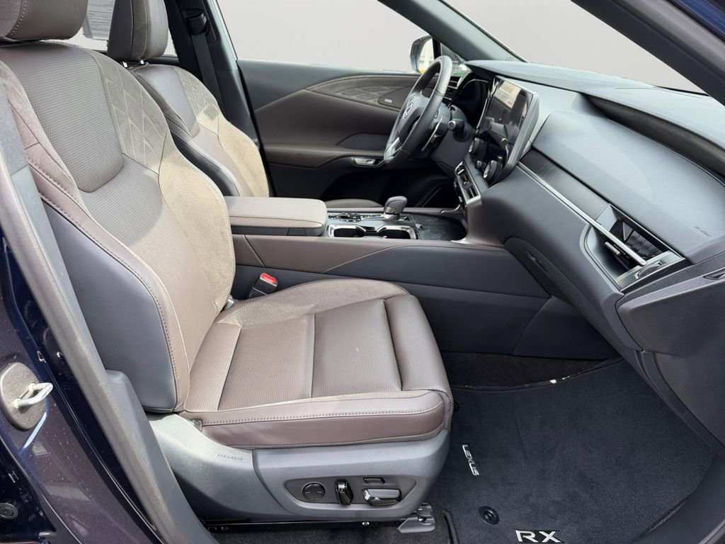 Used 2026 Lexus RX 450h AWD w/ Convenience Package image 12
