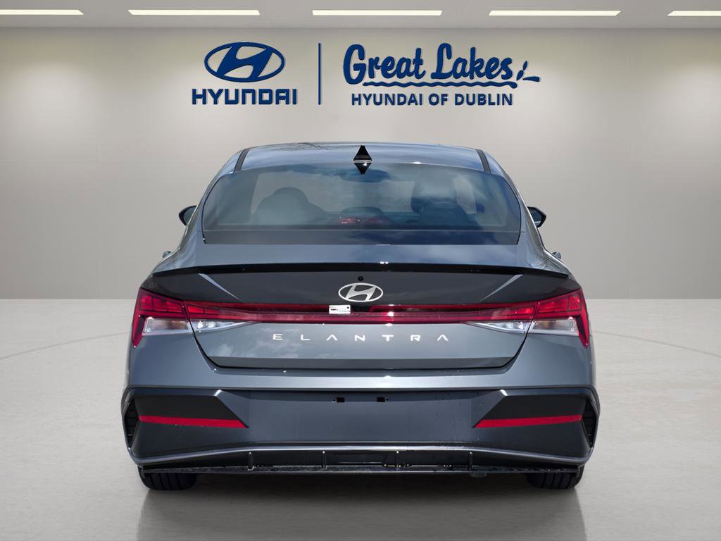 New 2026 Hyundai Elantra SEL Sport image 4