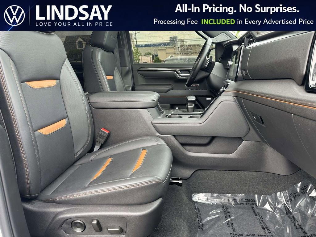 Used 2025 GMC Sierra 1500 AT4 w/ AT4 Premium Package AWD/4WD image 12