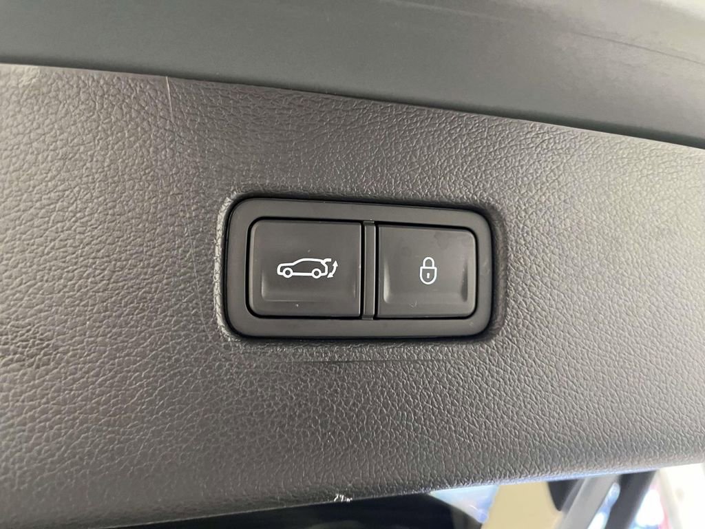 Used 2025 Genesis GV80 2.5T Standard image 16