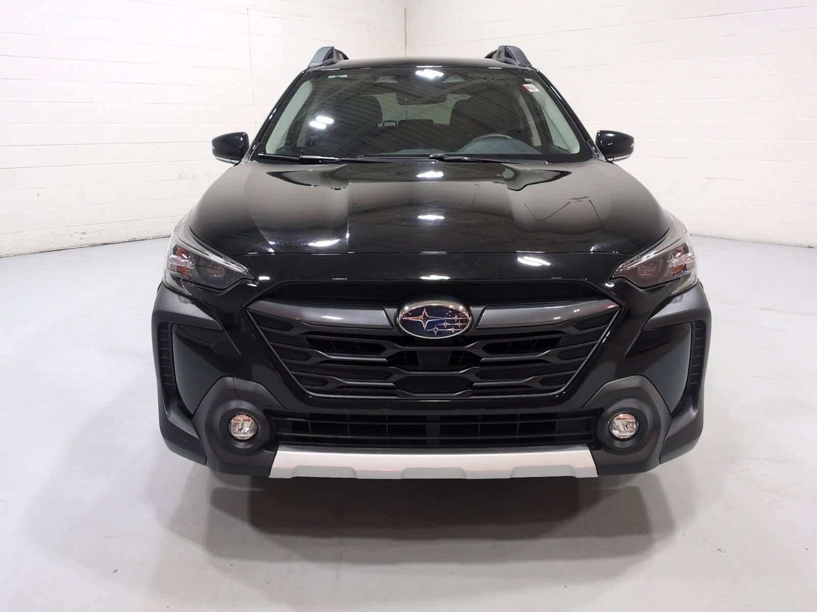 Certified 2024 Subaru Outback Limited AWD/4WD image 8