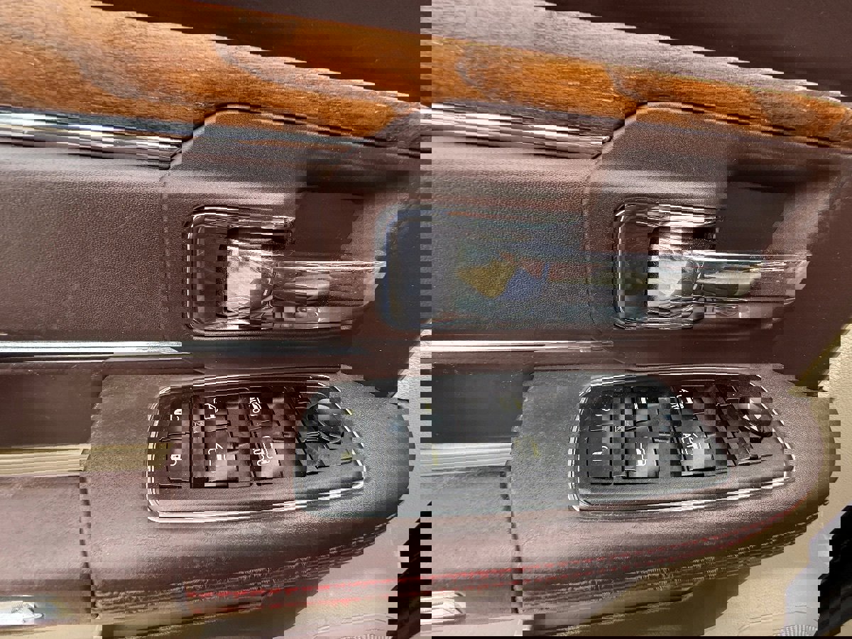 Used 2018 RAM 3500 Laramie Longhorn w/ Longhorn Southfork Package image 26