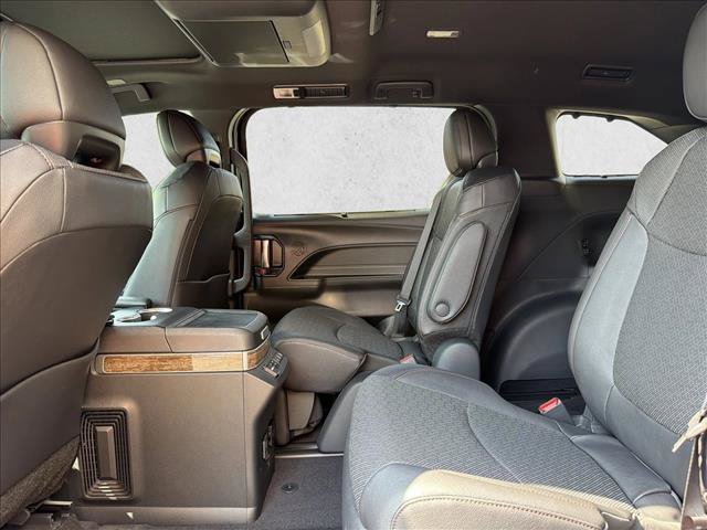 New 2026 Toyota Sienna Platinum AWD/4WD image 21
