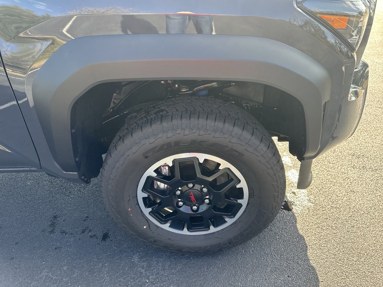 New 2024 Toyota Tacoma TRD Off-Road AWD/4WD image 10