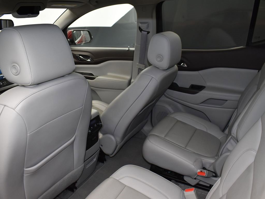 Used 2021 GMC Acadia SLT image 16