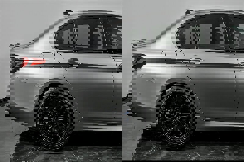 Used 2019 BMW M5 w/ Executive Package image 11