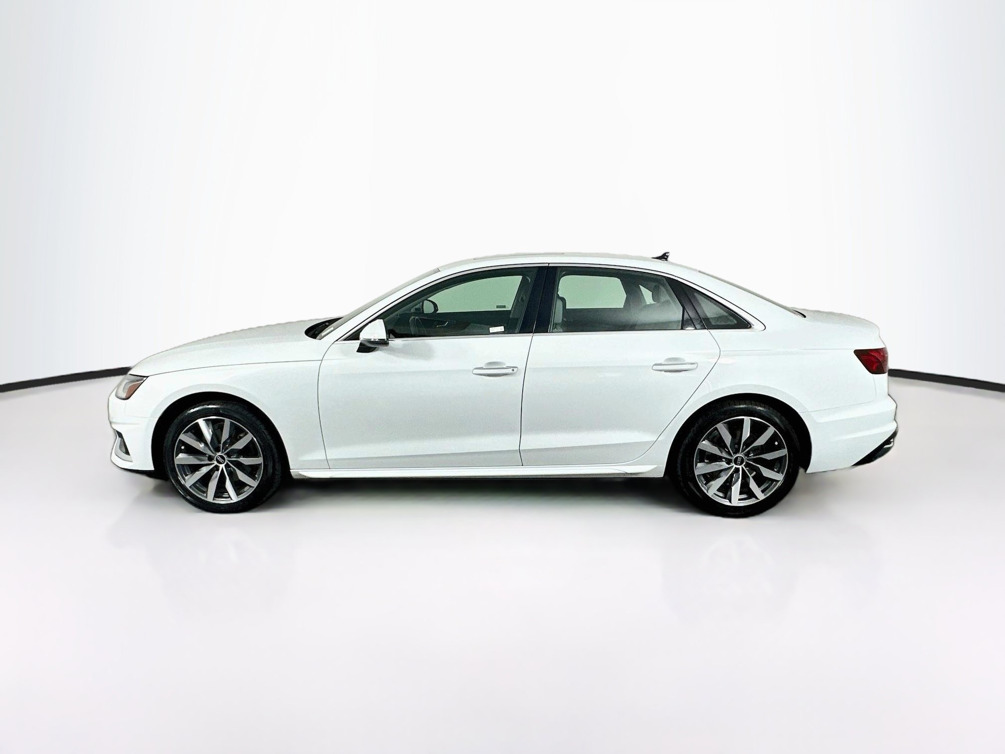 Used 2021 Audi A4 2.0T Premium w/ Convenience Package AWD/4WD image 4