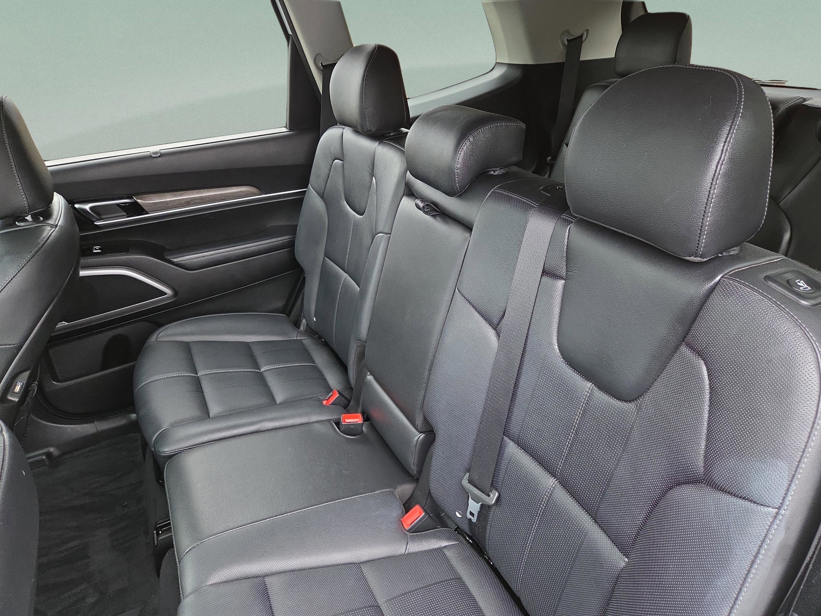 Used 2020 Kia Telluride EX image 29