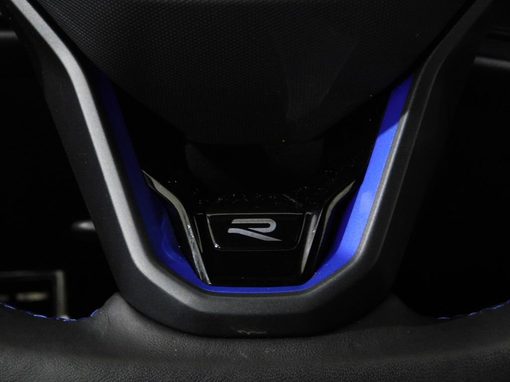 Used 2025 Volkswagen Golf R Black Edition image 53