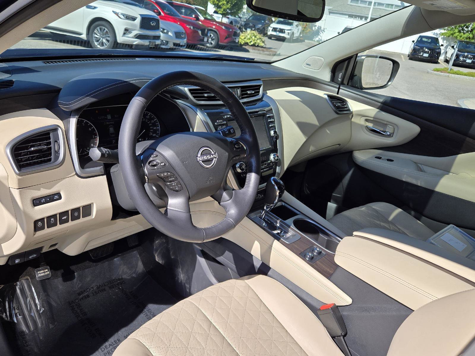 Used 2023 Nissan Murano Platinum w/ Cargo Package image 4