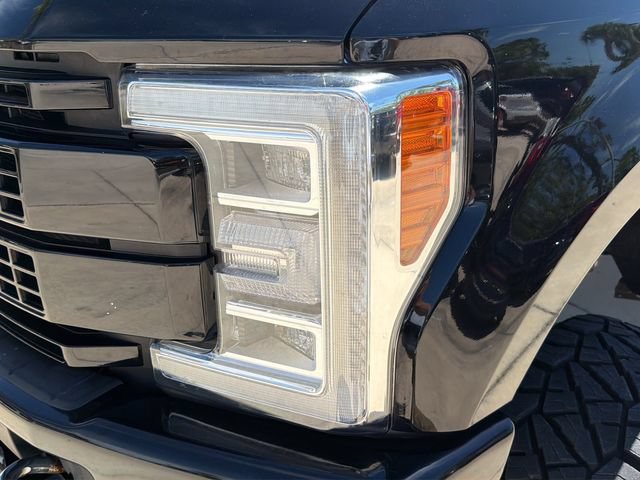 Used 2019 Ford F250 Platinum w/ Platinum Ultimate Package AWD/4WD image 34