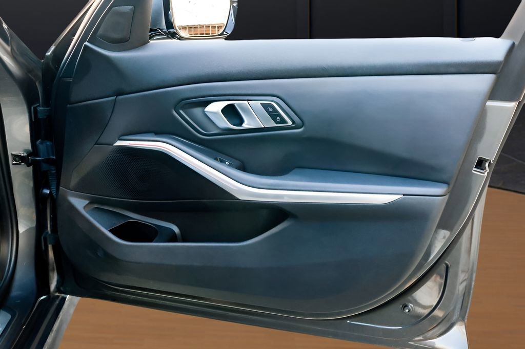 Used 2022 BMW 330i Sedan image 26