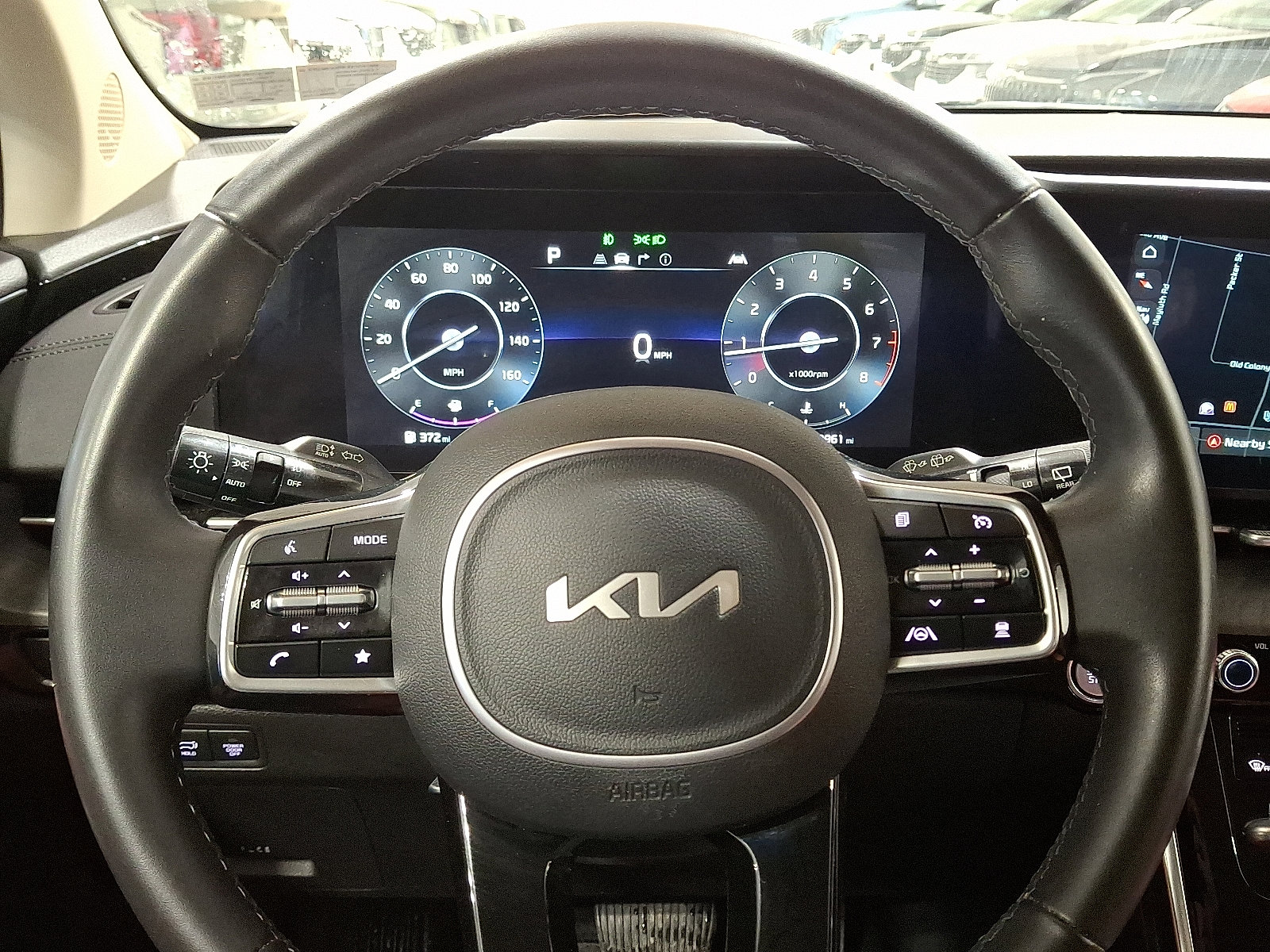 Used 2024 Kia Carnival SX image 23