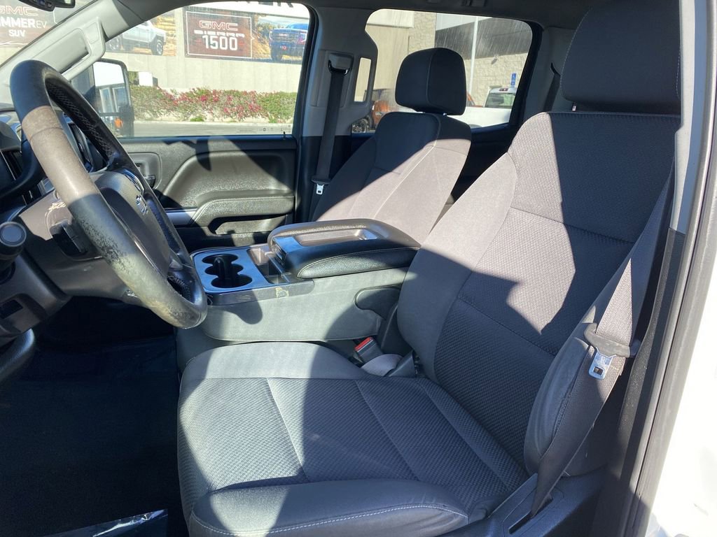 Used 2018 Chevrolet Silverado 3500 LT image 19