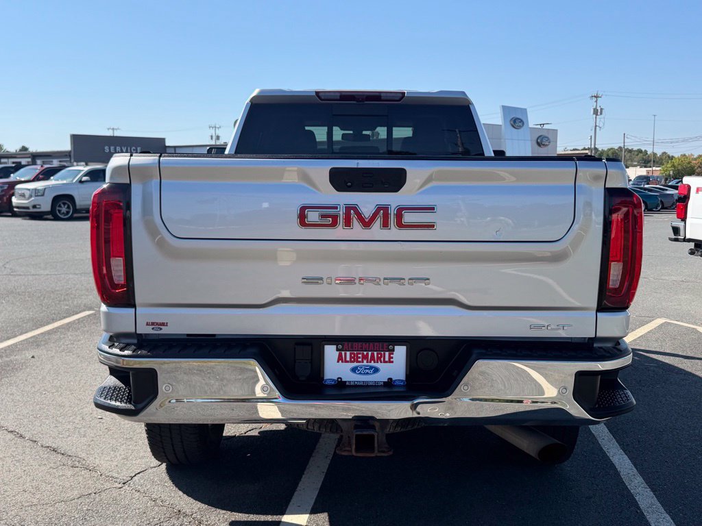 Used 2023 GMC Sierra 2500 SLT w/ SLT Preferred Package AWD/4WD image 4