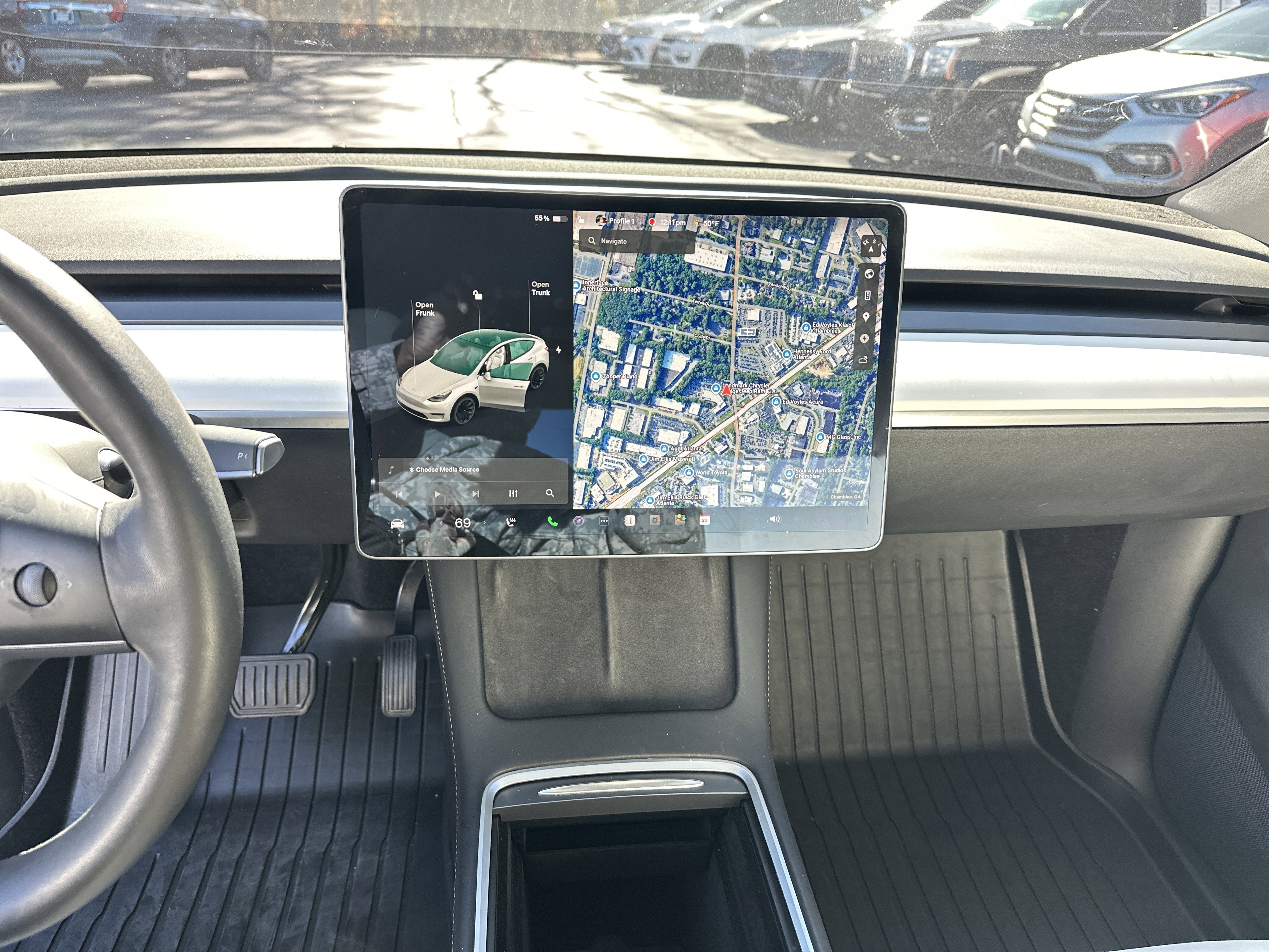 Used 2022 Tesla Model Y Long Range image 28